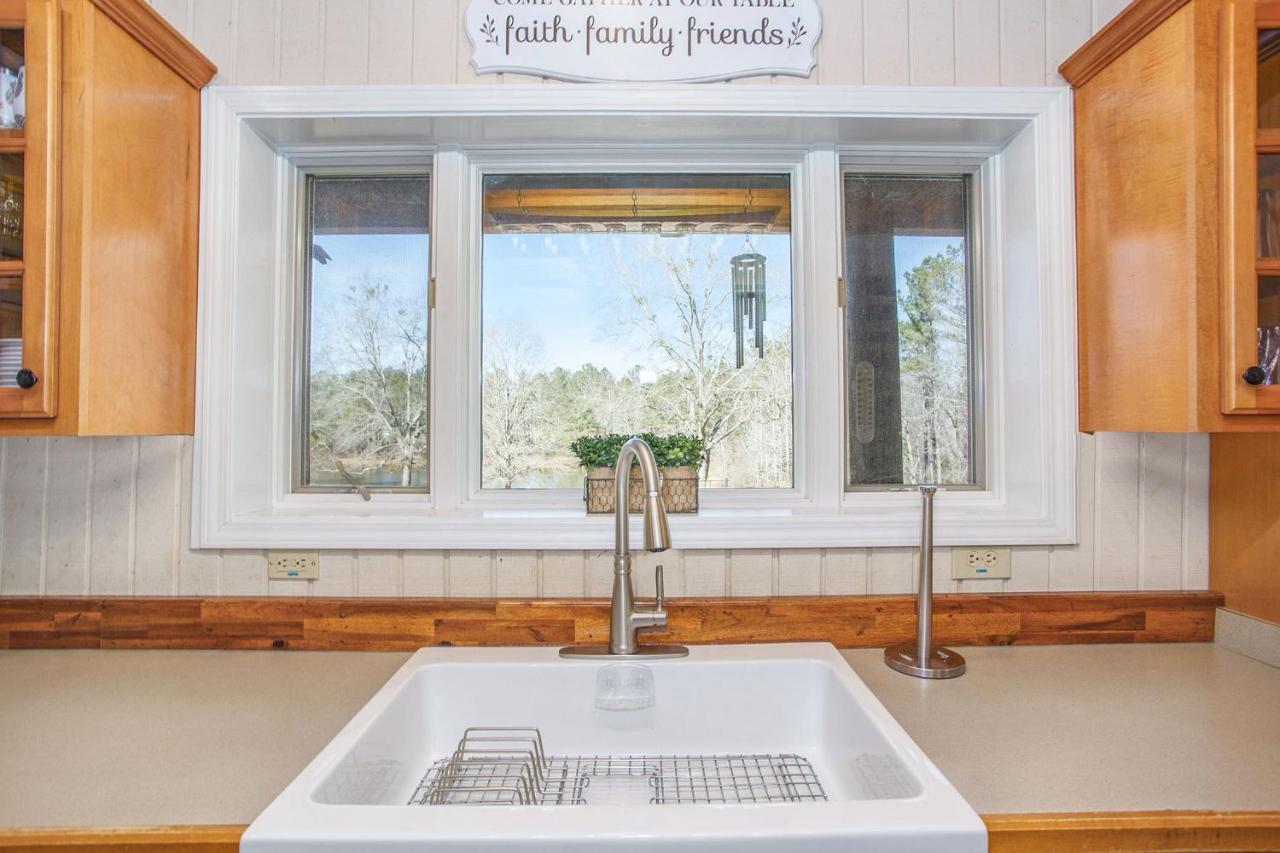 Refuge Ranch Retreat Log Cabin Lake 53+ Acres ローカスト・グローブ エクステリア 写真